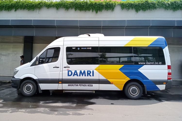 Damri operasikan angkutan Bandara Rute Mega City Bekasi-Bandara Soekarno-Hatta.