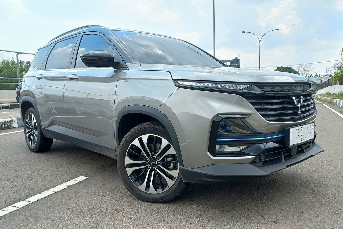 Wuling Almaz Hybrid