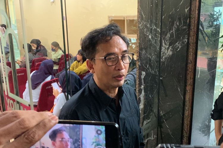 Gitaris Padi Reborn, Piyu ditemui di Gedung Kementerian Hukum dan Hak Asasi Manusia (Kemenkumham) di kawasan Rasuna Said, Jakarta Selatan, Selasa (18/4/2023). 