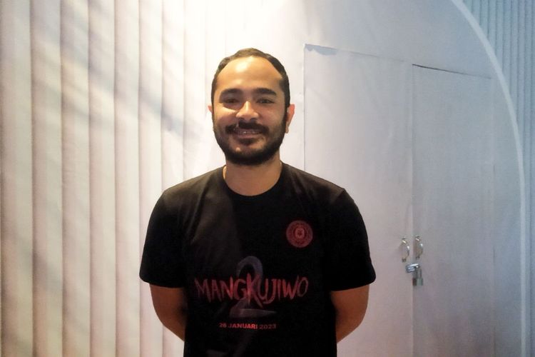 Aktor Marthino Lio saat ditemui di kawasan Thamrin, Jakarta Pusat pada Jumat (9/12/2022).