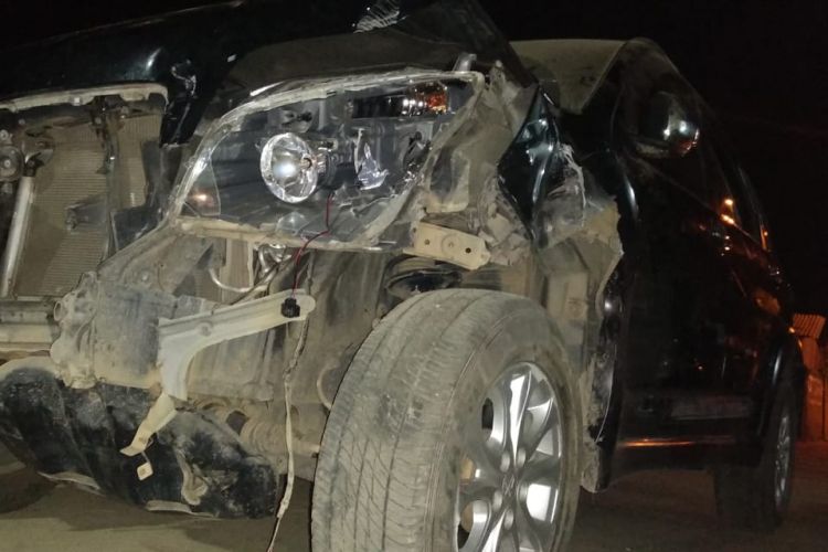 Mobil yang diduga hasil curian SA (19) mengalami ringsek usai menabrak jawara Palembang Juki Gajah hingga tewas, Senin (16/7/2018). 
