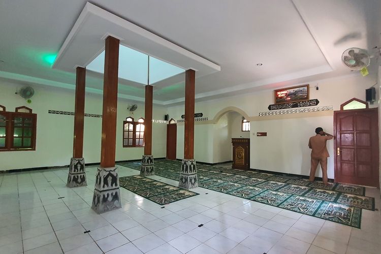 Masjid Sunan Kalijaga, di Kalurahan Girisekar, Panggang, Gunungkidul, DI Yogyakarta