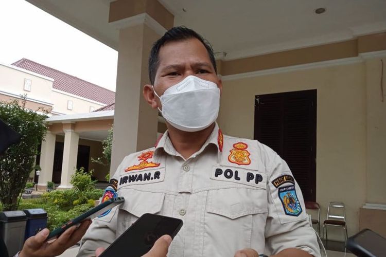 Kepala Satuan Polisi Pamong Praja (Kasatpol PP) Kota Mataram Irwan Rahadi.
