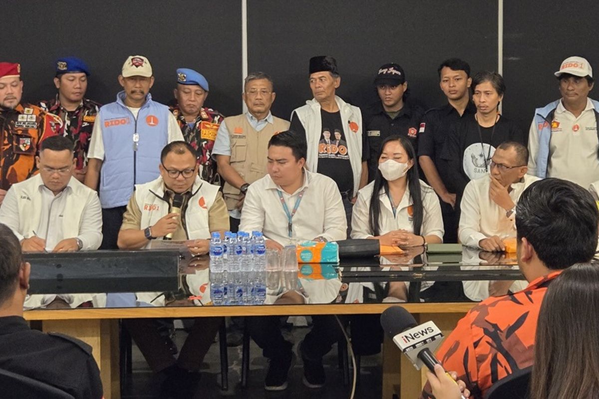 Tim Pemenangan pasangan Calon Gubernur (Cagub) dan Wakil Gubernur (Wagub) Daerah Khusus Ibu Kota (DKI) Jakarta nomor urut 1, Ridwan Kamil-Suswono (Rido), membentuk Tim Reaksi Cepat (TRC) untuk mengawasi dan melindungi alat peraga kampanye (APK) Rido di seluruh DKI Jakarta dari tindakan perusakan oleh oknum yang tidak bertanggung jawab.