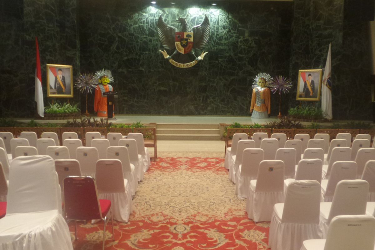 Selasa sore, akan dilakukan serah terima jabatan untuk mengangkat Wakil Gubernur DKI Jakarta Djarot Saiful Hidayat sebagai Pelaksana Gubernur DKI Jakarta menggantikan Gubernur DKI Jakarta Basuki Ahok Tjahaja Purnama.