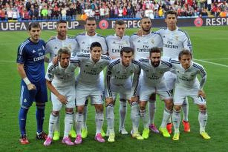 Skuad Real Madrid saat menghadapi Sevilla pada pertandingan Piala Super Eropa di Stadion Cardiff City, Selasa atau Rabu (13/8/2014) dini hari WIB.