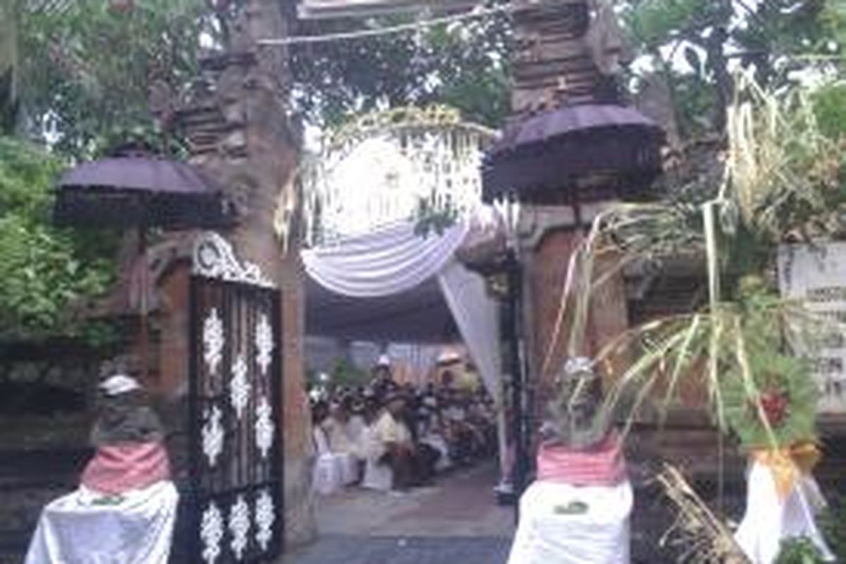 Pura Agung Wira Satya Bhuana di Jalan Kesehatan Raya Paspampres, Tanah Abang, Jakarta Pusat. Pura ini akan digunakan untuk acara doa bersama yang rencananya akan di hadiri oleh presiden terpilih, Joko Widodo, Minggu (19/10/2014).