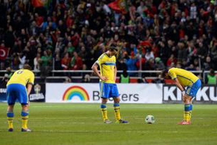 Penyerang Swedia Zlatan Ibrahimovic saat pertandingan leg kedua babak play-off Piala Dunia 2014 yang berlangsung di Stadion Friends Arena, Solna, Stockholm, Rabu (20/11/2013) dini hari WIB. Dalam pertandingan tersebut, Portugal menang 3-2 atas Swedia, sehingga secara keseluruhan Portugal lolos Brasil dengan keunggulan agregat 4-2.

