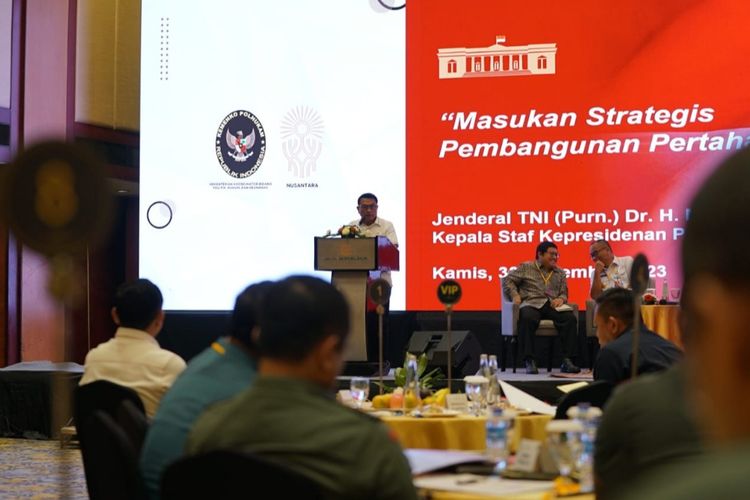 Kepala Kantor Staf Kepresidenan (KSP) Moeldoko saat menjadi pembicara pada Forum Diskusi Mewujudkan Pertahanan IKN Nusantara sebagai Center of Gravity Negara, di Hotel Borobudur Jakarta, Kamis (30/11/2023). 