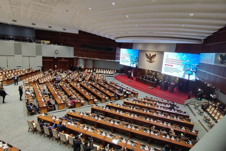 DPR Bakal Kebut Pembahasan RUU KUHAP, Ada Apa?