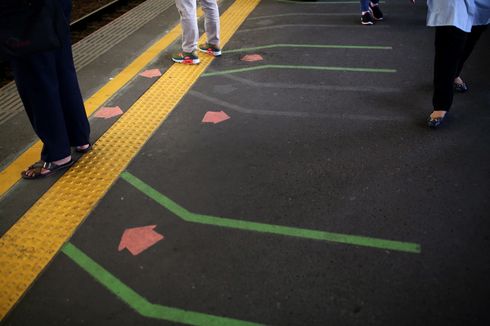 Ada Garis Pembatas di Peron Stasiun, untuk Apa? 