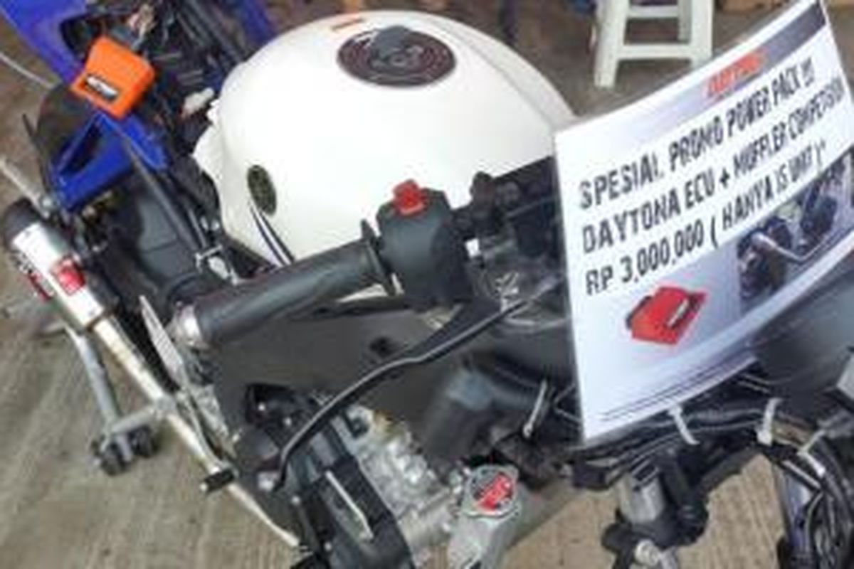 Paket Performa Yamaha R15 dari Daytona