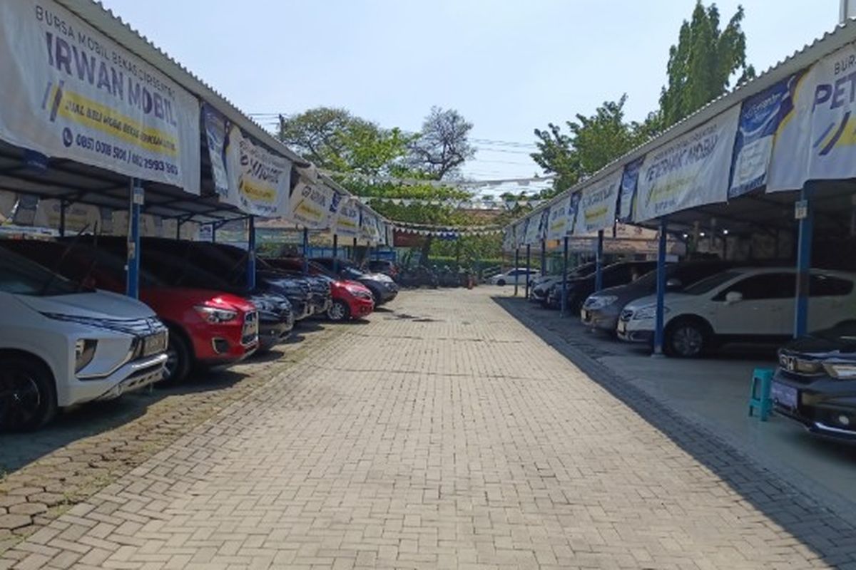 Bursa Mobil Bekas Carsentro Semarang