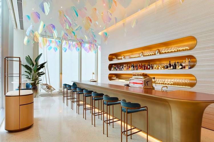 Le Café V, kafe Louis Vuitton pertama di Jepang