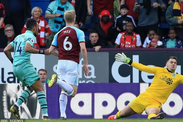 Pierre-Emerick Aubameyang mencetak dua gol pada laga Burnley vs Arsenal di Stadion Tuff Moor, Minggu (12/5/2019), sehingga menempatkannya pada posisi puncak daftar top skor Liga Inggris, sejajar Mohamed Salah dan Sadio Mane. 