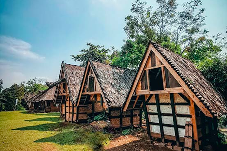 Kampung Budaya Sindang Barang Bogor, salah satu tempat wisata edukasi di Bogor buat liburan sekolah