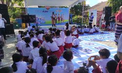 Rayakan Kemerdekaan, Ratusan Anak NTT Diajak Hidup Bersih Sehat