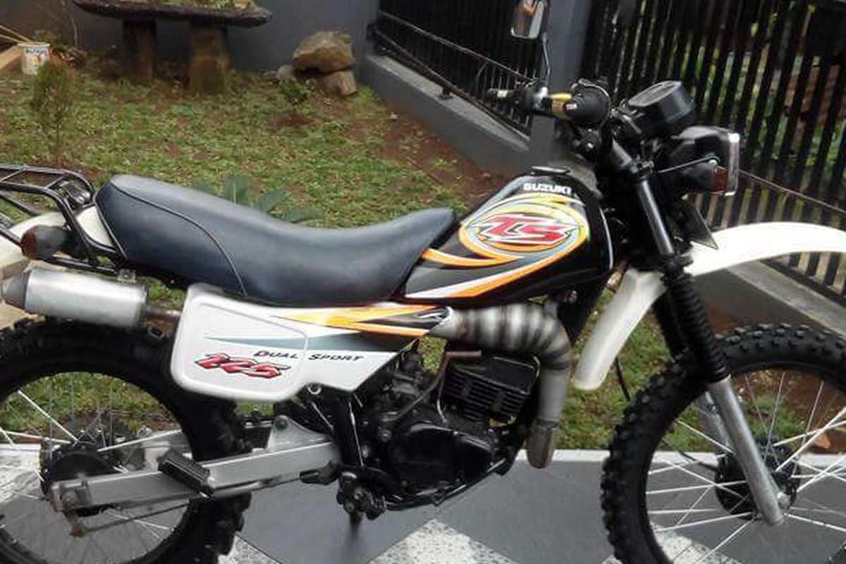 Suzuki TS125