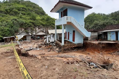 Banjir di Gunungkidul, Puluhan Kepala Keluarga Masih Mengungsi