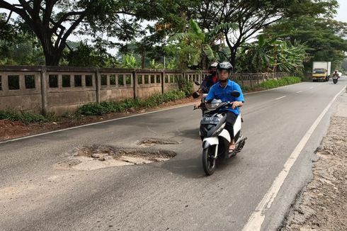 Bahayanya Jalan Rusak di Kalimalang: Sebabkan Kecelakaan Setiap Hari sampai Ada yang Meninggal Dunia