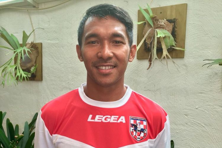 Yulius Mauloko, pesepakbola asal NTT, saat berada di Australia. 