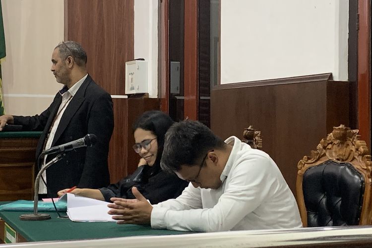 Cuci Uang Hasil Judi Online Rp 29,7 Miliar, Pria di Surabaya Dituntut 11 Tahun Penjara