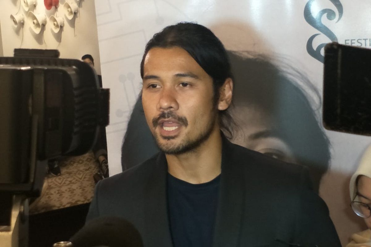 Chicco Jerikho dalam jumpa pers peluncuran Festival Film Indonesia 2019 di The Tribata, Kebayoran, Jakarta Selatan, Senin (23/9/2019).