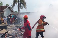 Dilema Larangan Pesta Kembang Api: Empati Korban Bencana dan Kekhawatiran Pedagang