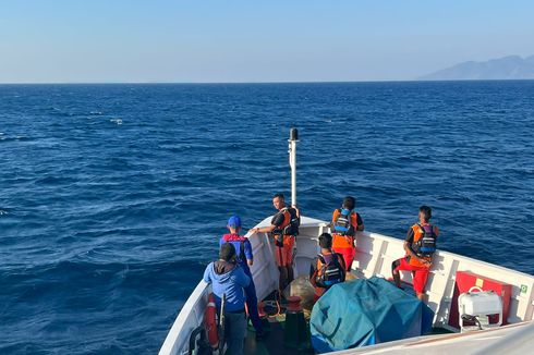 Kapal Angkut 30 Penumpang Mati Mesin di Perairan Pulau Besar NTT, Tim SAR Lakukan Pencarian