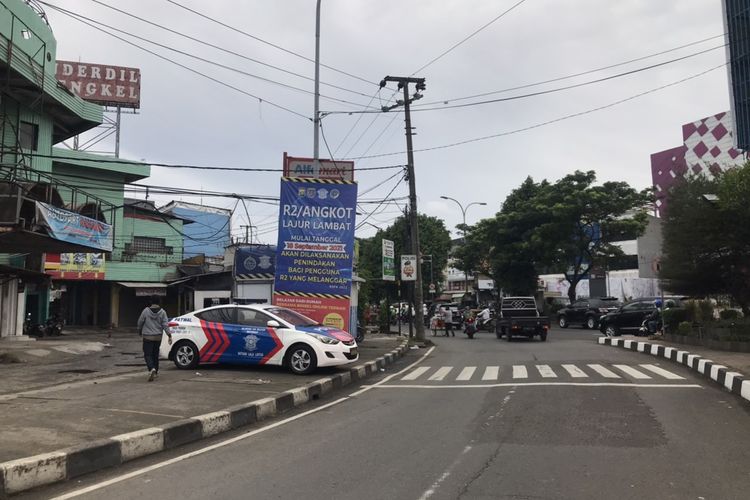 Persimpangan Jalan Margonda-Jalan Arif Rahman Hakim, Depok, Jawa Barat.