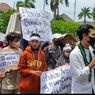 Warga dan Mahasiswa di Tegal Gelar Aksi Turun ke Jalan, Minta Wali Kota Dedy Yon Supriyono Diturunkan