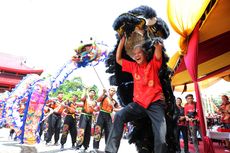 Saat Ganjar Jadi Pemain Barongsai Meriahkan Perayaan Imlek: Sing Tak Tunggu Angpaune, Sayang Ndak Dapat