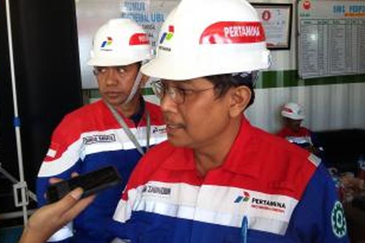 Direktur Utama PT Pertamina Geothermal Energy (PGE) Irfan Zainuddin, saat mengunjungi lokasi pembangunan proyek pembangkit listrik tenaga panas bumi (PLTP) Unit III dan IV di Ulubelu, Lampung, Senin (17/8/2015).