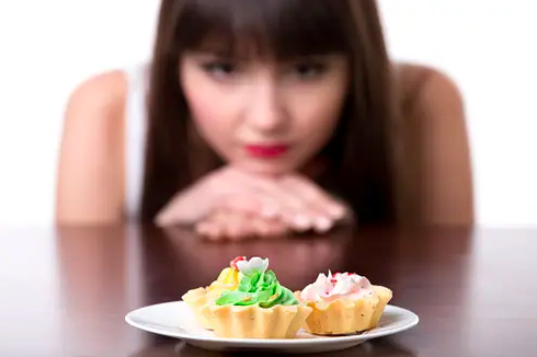 47 Persen Orang Indonesia Punya Perilaku Makan secara Emosional
