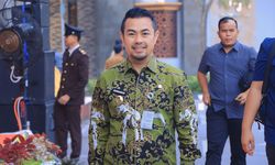 Selama Agustus, Pengguna Bandara SSK II Pekanbaru Diminta Berdiri Saat Indonesia Raya Berkumandang