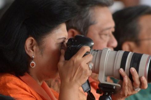 Ani Yudhoyono Hobi Mengabadikan Keindahan Gunung Indonesia