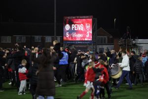 Kala Arsenal Kalah dari Tim yang Terpaut 84 Peringkat di Bawah Mereka...