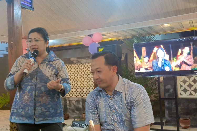 Dari Kiri ke Kanan, Saur Maria Sidabutar dan Wahyu Bagus Yuliantok, LPEI di Yogyakarta pada Selasa (19/12/2023).