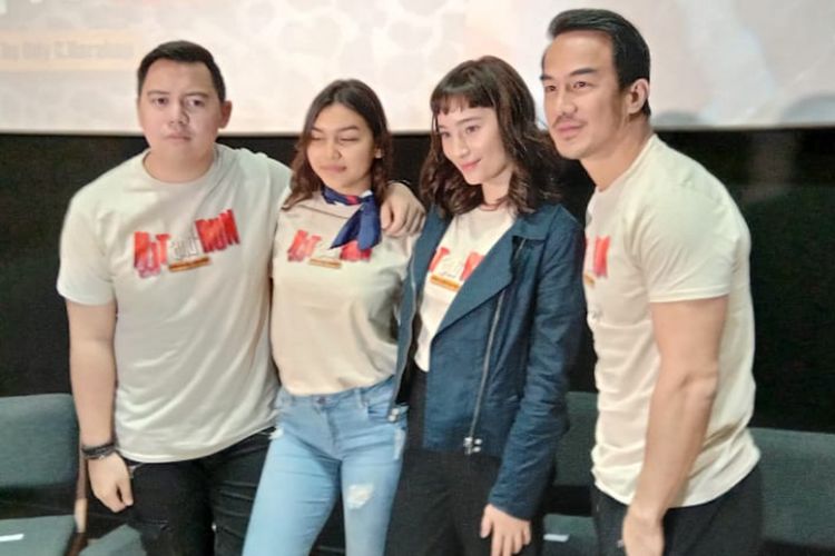 (kiri ke kanan) Chandra Liow, Caitlin North-Lewis, Tatjana Saphira, dan Joe Taslim dalam jumpa pers film Hit N Run di CGV fX Sudirman, Jakarta Pusat, Kamis (17/1/2019).