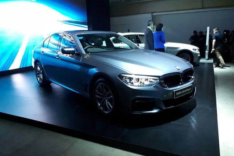 BMW Seri 5 M Sport, impor dari Jerman.