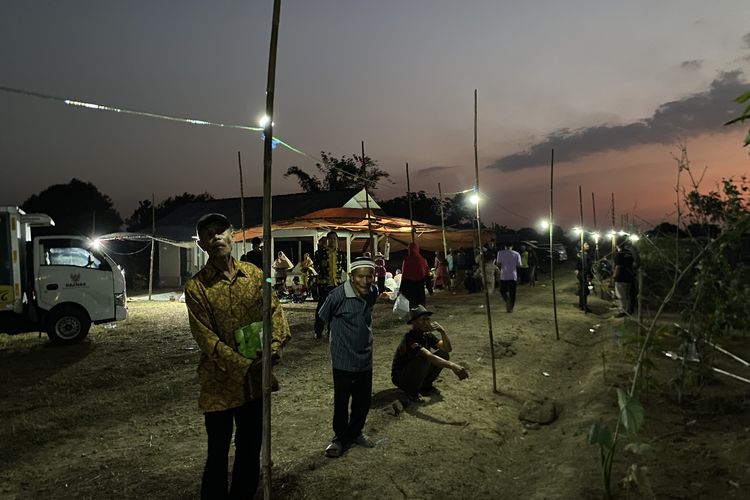 Puluhan Tahun Gelap, 102 Rumah di Tengah Hutan Indramayu Akhirnya Nikmati Listrik Tenaga Surya