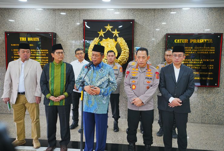 MUI: Kapolri Tegak Lurus di Bawah Presiden