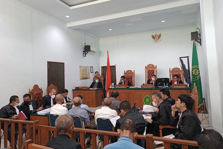 Suasana sidang perdana perkara dugaan korupsi rumah dinas Kabupaten Natuna di Pengadilan Negeri Tipikor Tanjungpinang, Kamis (29/9/2022).