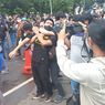 Penangkapan Sejumlah Orang oleh Polisi demi Kondusifnya Aksi Demo 21 April...