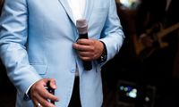 10 Cara Menjadi Host Trivia Night yang Profesional dan Fun 