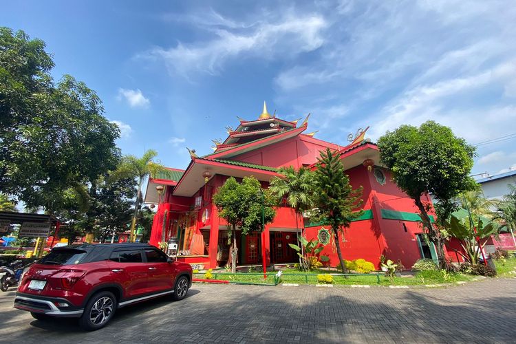 Nampak samping Masjid Muhammad Cheng Ho di Pandaan, Pasuruan, Jawa Timur. 