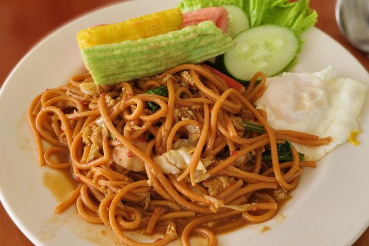 Sensasi Mi Gomak Khas Batak, Kenyal dengan Kuah Andaliman yang Menggoda