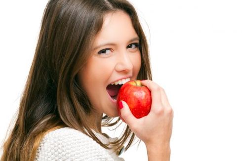 Cobalah Makan Apel Setiap Hari, Kenali 7 Manfaatnya 