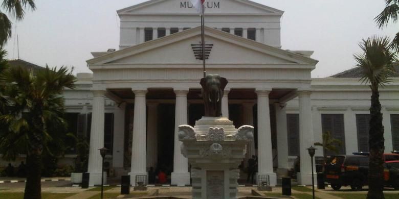 Museum Nasional atau lebih dikenal dengan Museum Gajah di Jalan Medan Merdeka Barat, Jakarta Pusat.