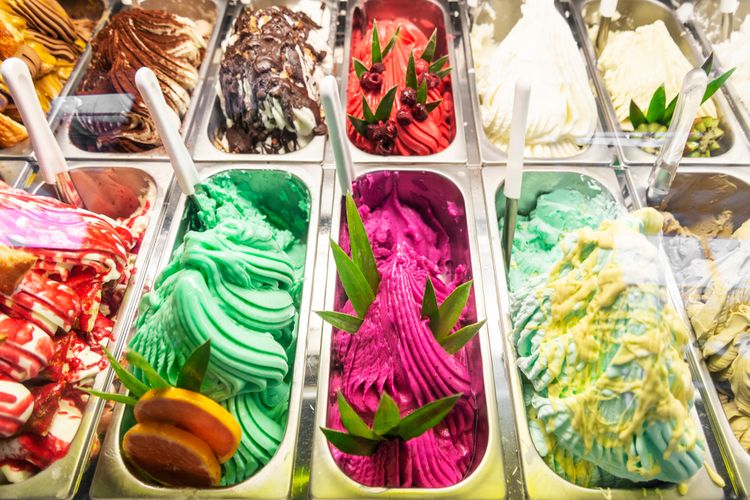 Ilustrasi ragam rasa gelato khas Italia. 